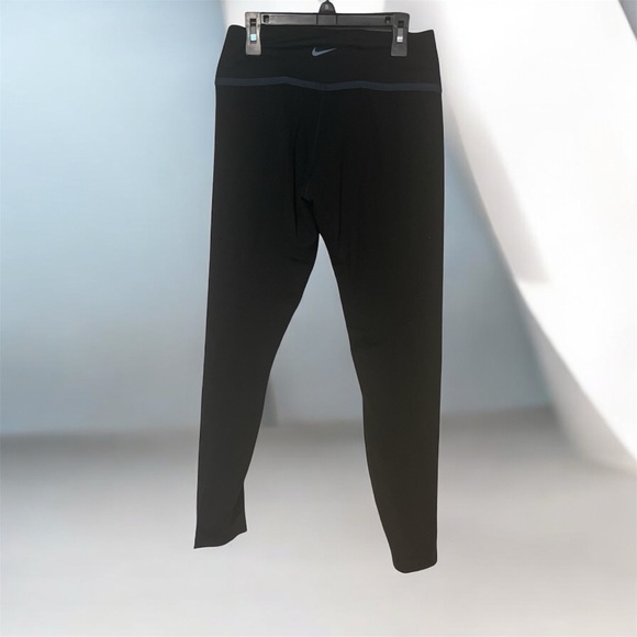 Nike Women's Black Training Leggings - Picture 2 of 3